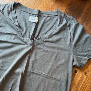 MATE The Label Charcoal V Neck Tee Size S